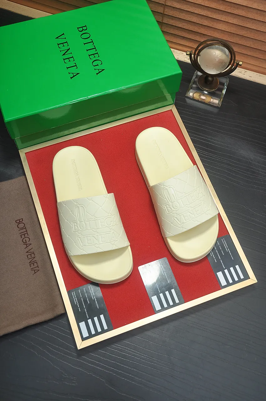 Men's shoes 💰260💶 [Botteg Venetta (BV)] (Slippers) Exclusive new model Official website new model The upper is made of superior top quality Delicate hand feel Luxurious texture Tailored for refined men Create a noble aura Delicate and regular Mark hand stitching Smooth lines Full sheepskin lining, comfortable to wash sweat 38-45